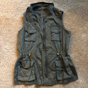 a.n.a Olive green cargo vest